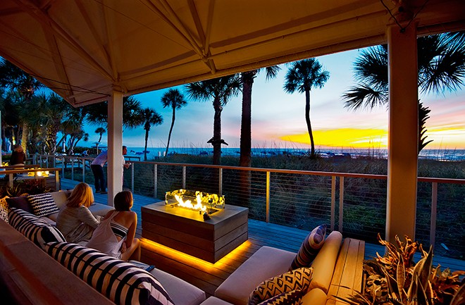 Questo palazzo rosa sul mare è un icona della costa del Golfo della Florida 